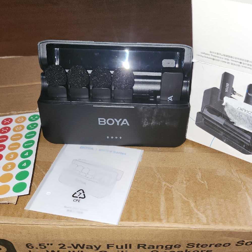 BOYA Wireless Microphone Set